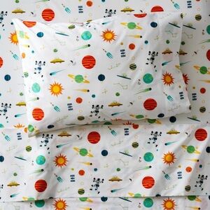 ✨ISO✨ Crate & Kids Cosmos Sheet Set size Full